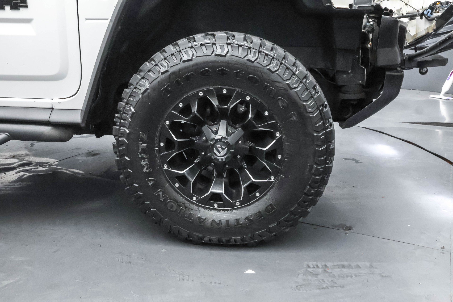Used 2003 HUMMER H2 w/ Preferred Equipment Group AWD/4WD image 18