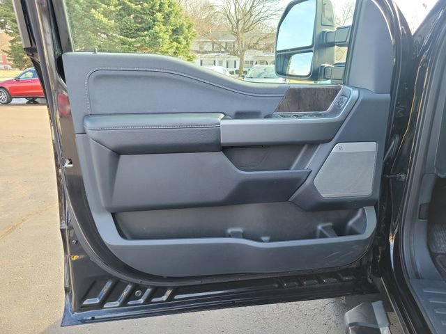 Used 2025 Ford F350 Lariat w/ Lariat Ultimate Package image 7