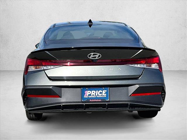 Used 2025 Hyundai Elantra Sport FWD video 4