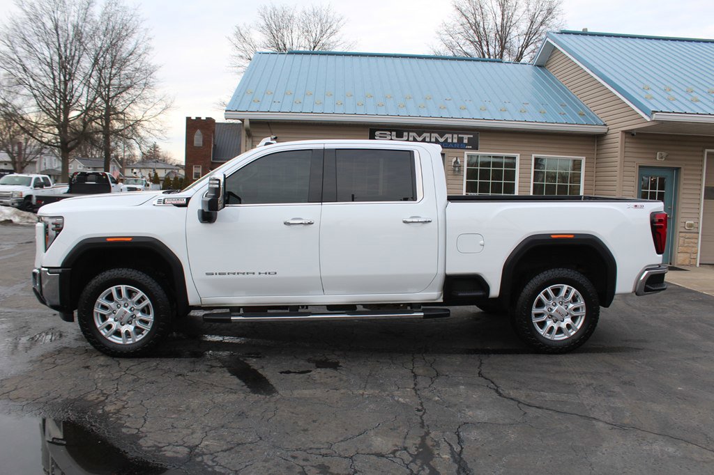 Used 2024 GMC Sierra 2500 SLT w/ SLT Convenience Package image 2