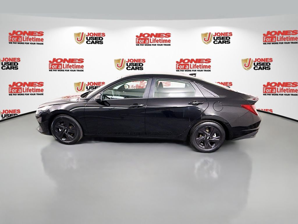 Certified 2022 Hyundai Elantra SEL w/ Cargo Package image 13