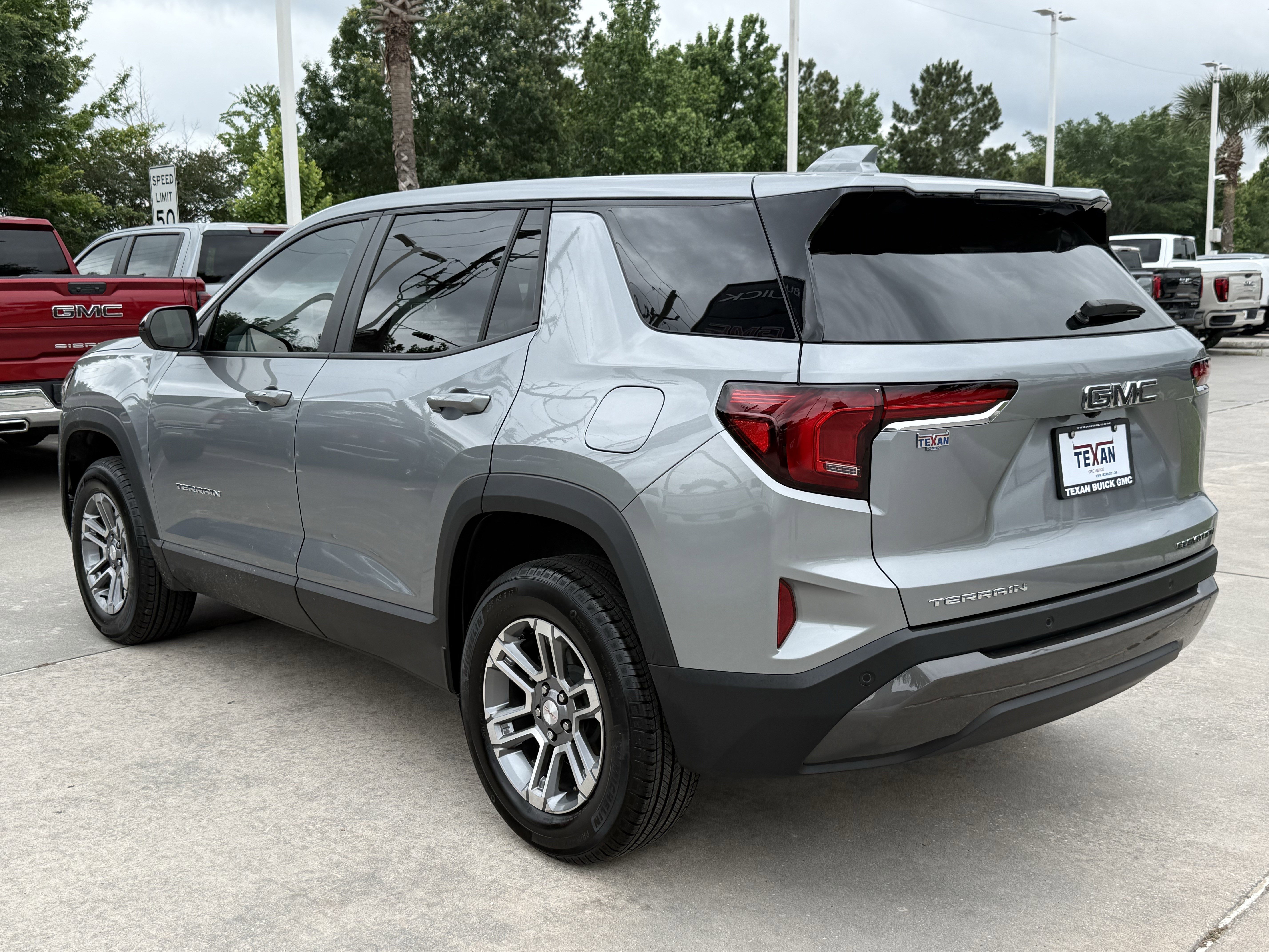 Used 2026 GMC Terrain Elevation FWD image 7