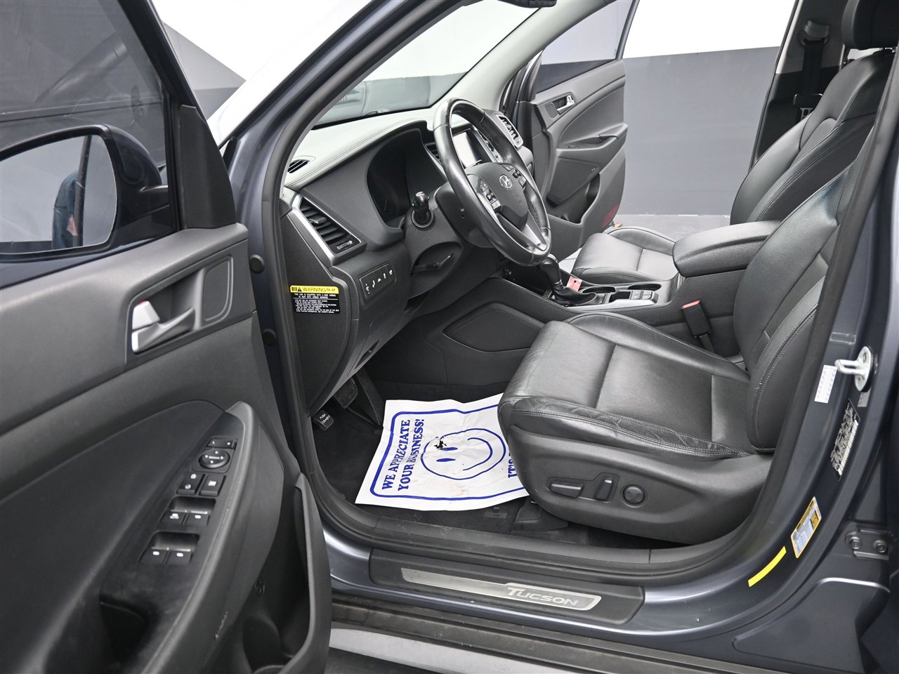 Used 2017 Hyundai Tucson Limited w/ Limited Ultimate Package 03 image 9