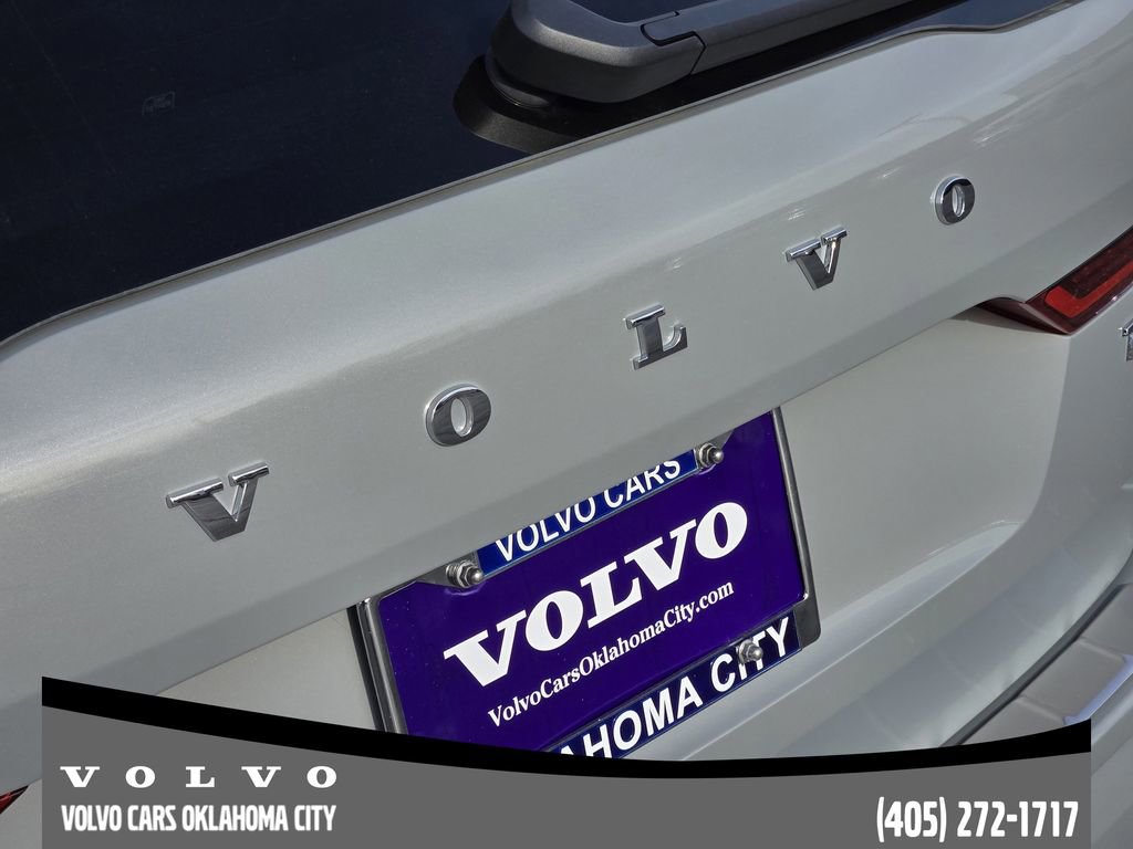 New 2026 Volvo XC60 T8 Ultra w/ Protection Package Premier image 11
