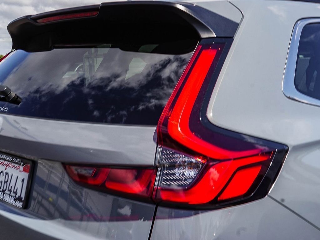 Used 2025 Honda CR-V Sport image 7