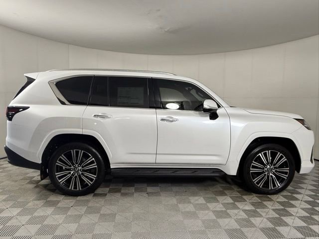 New 2025 Lexus LX 600 4WD w/ Luxury Package image 8