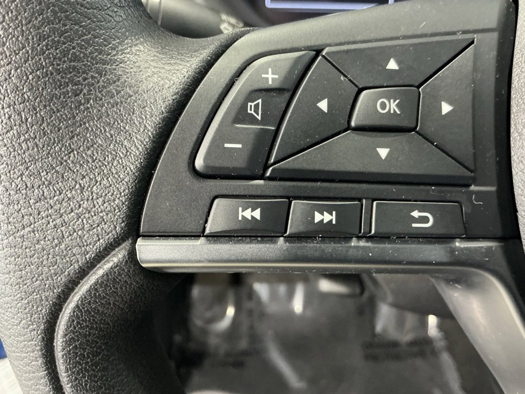 Used 2024 Nissan Kicks SV image 10