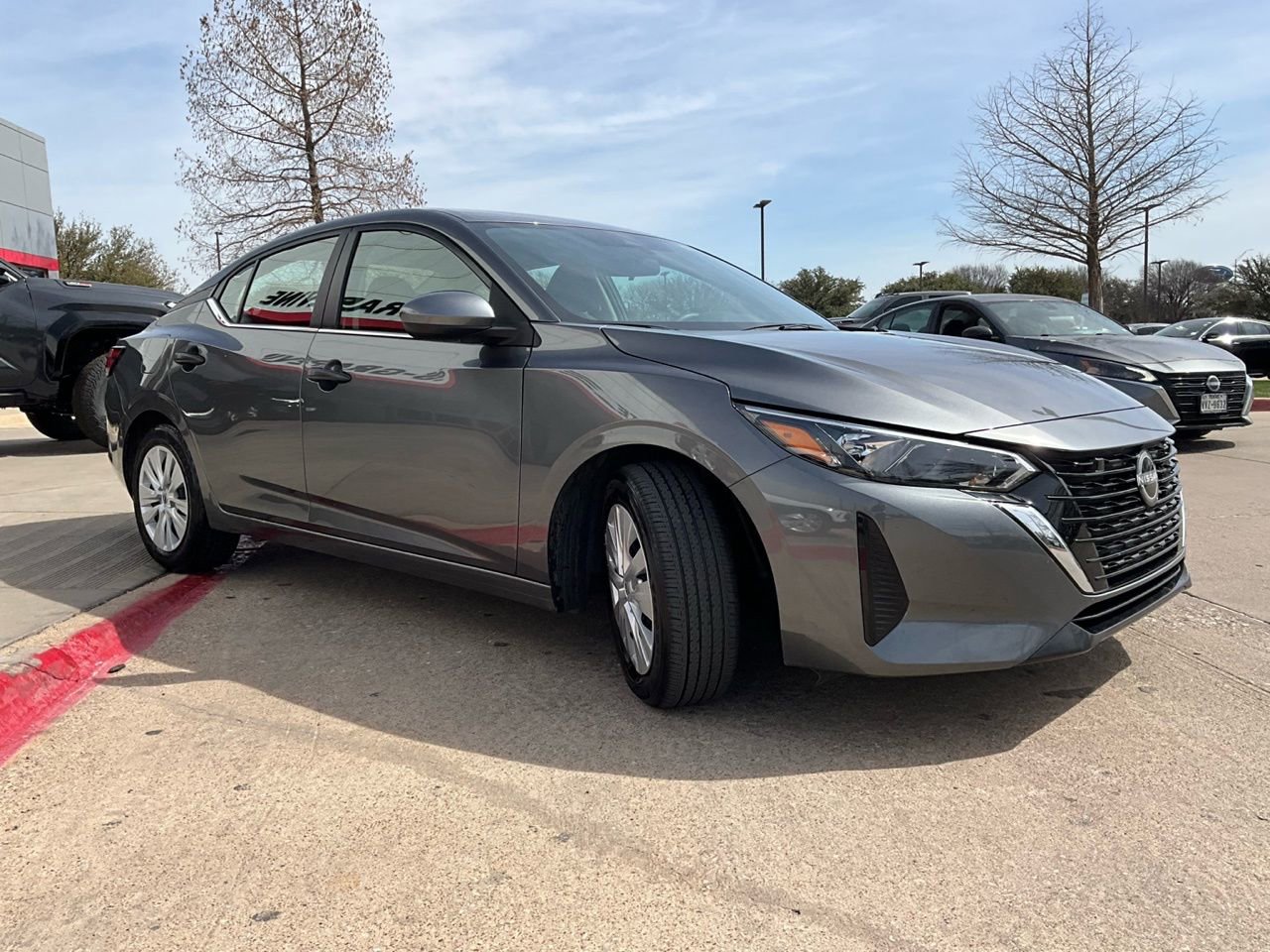 Used 2025 Nissan Sentra S image 4