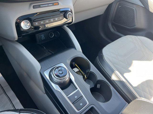 Certified 2023 Ford Escape Platinum w/ Premium Technology Package image 17