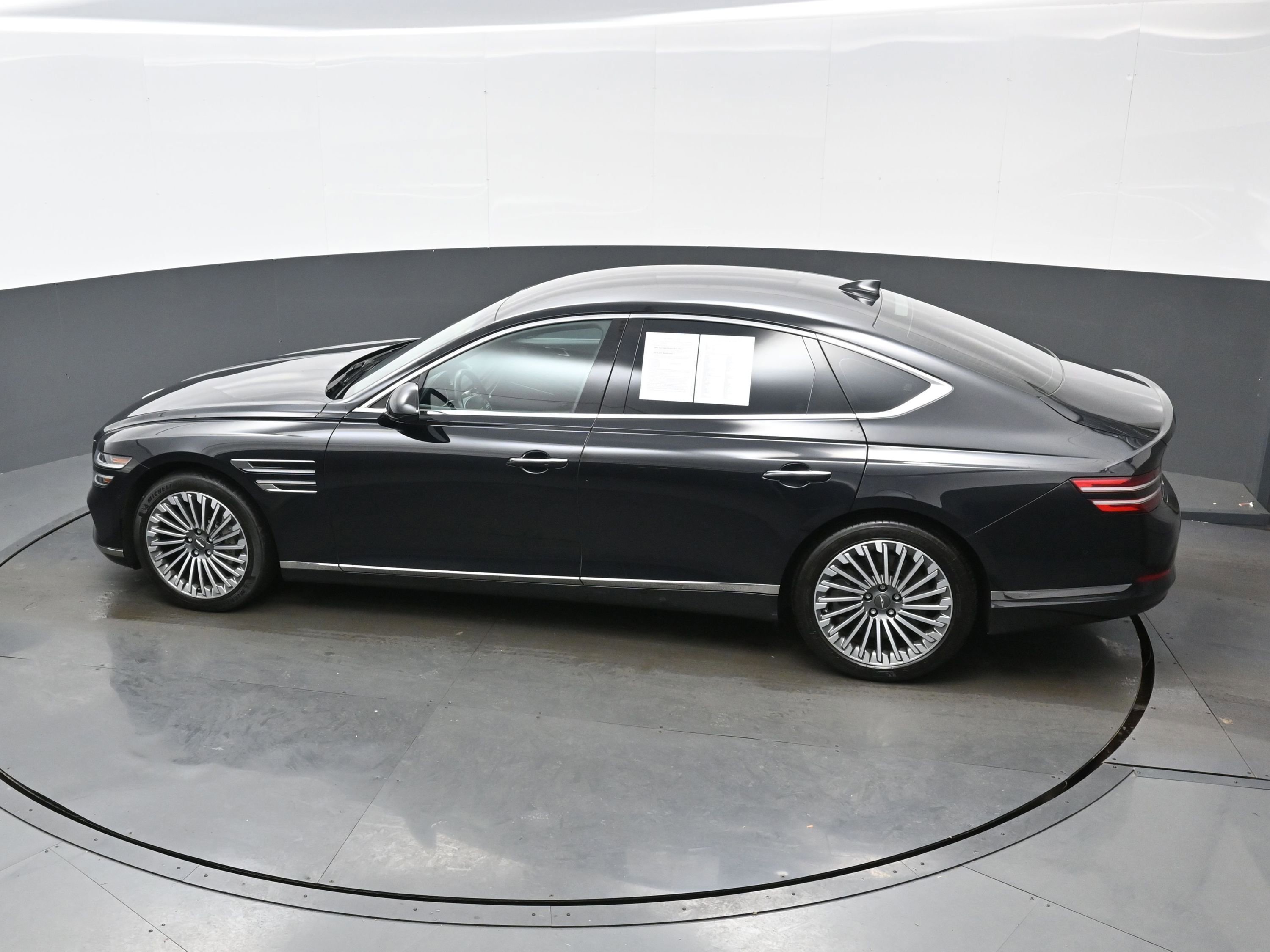 Certified 2023 Genesis G80 image 33