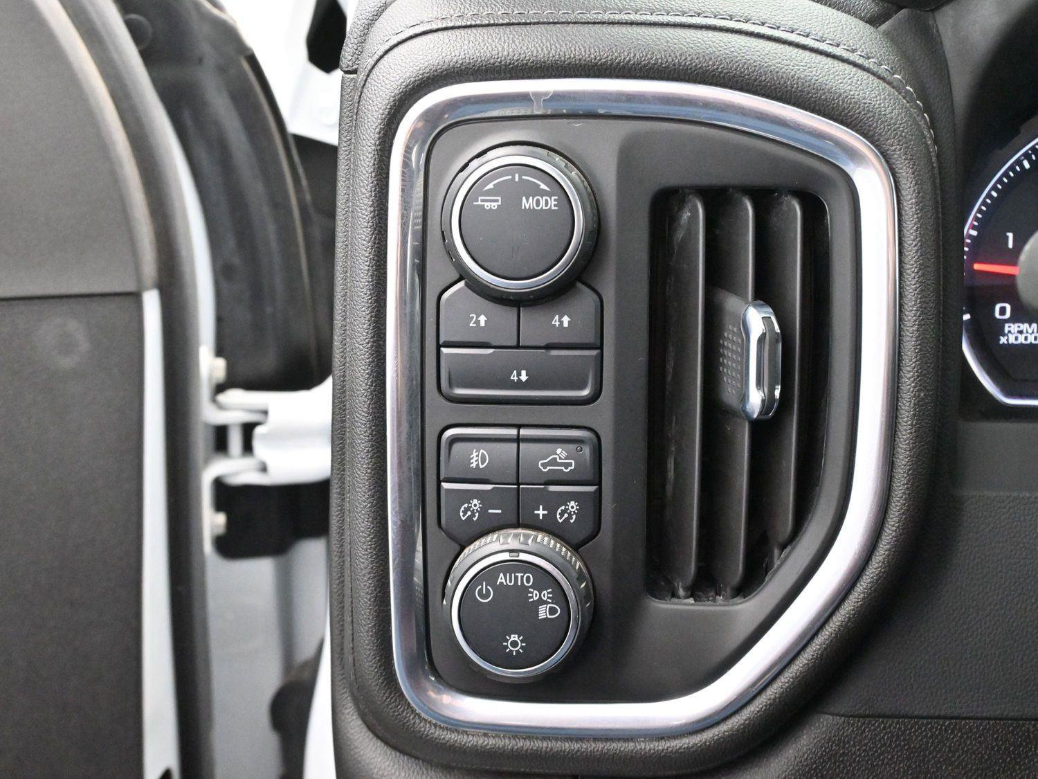 Used 2023 Chevrolet Silverado 2500 LT w/ Convenience Package image 29