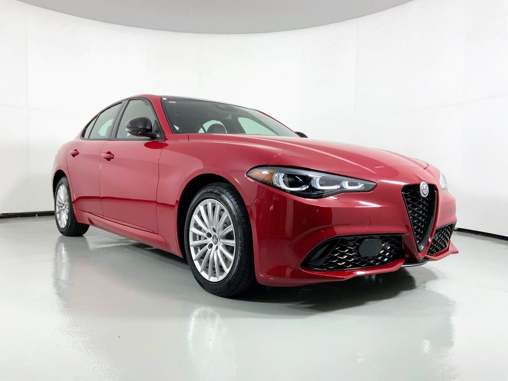 Used 2024 Alfa Romeo Giulia Sprint AWD/4WD image 40