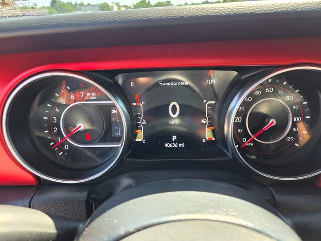 Used 2022 Jeep Gladiator Rubicon AWD/4WD image 4