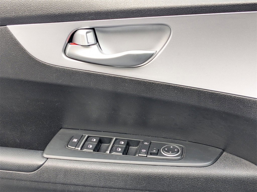 Used 2024 Kia Forte LXS image 14