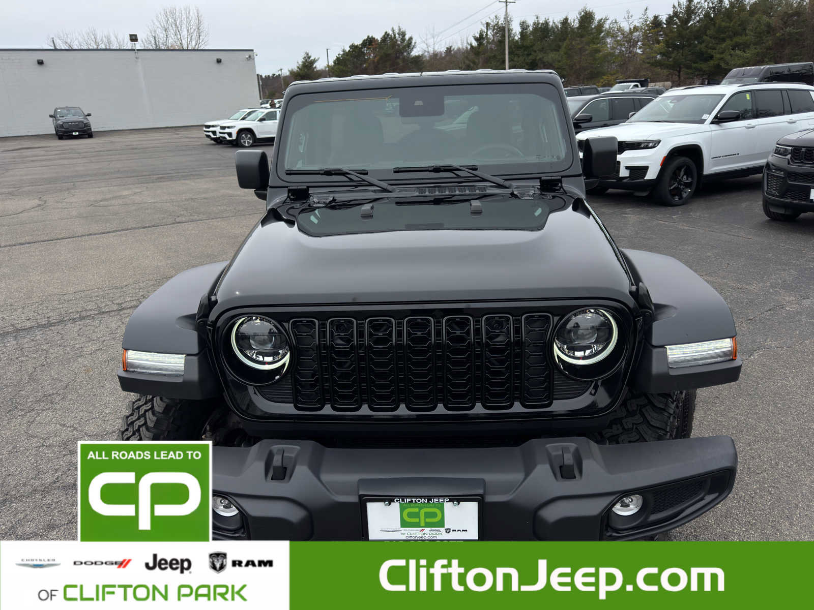Used 2024 Jeep Wrangler Willys image 2