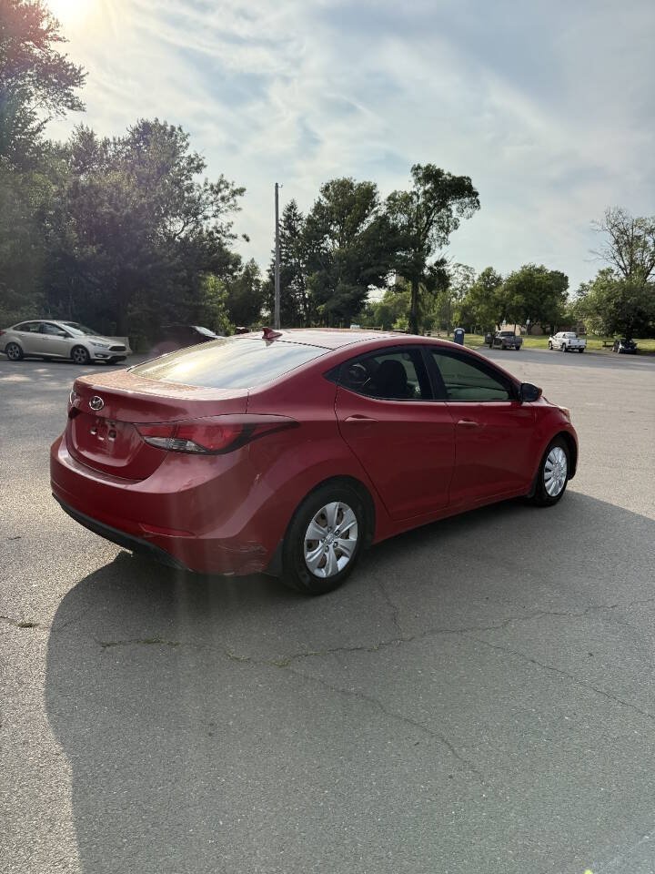 Used 2016 Hyundai Elantra SE FWD image 7
