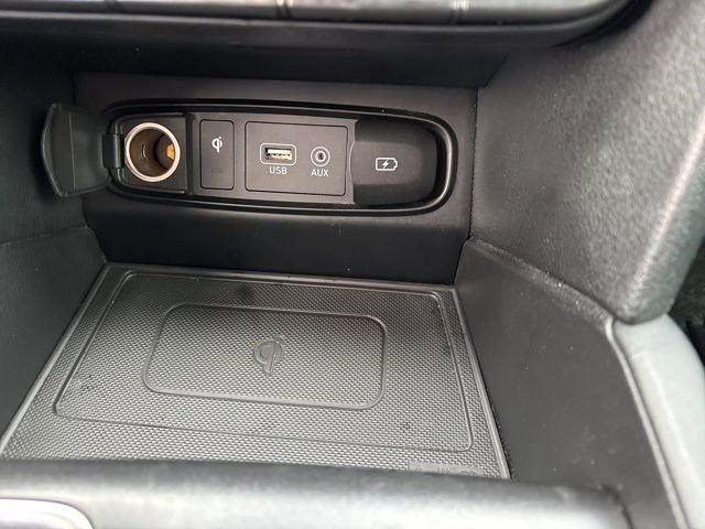 Used 2019 Hyundai Santa Fe Ultimate w/ Cargo Package image 28