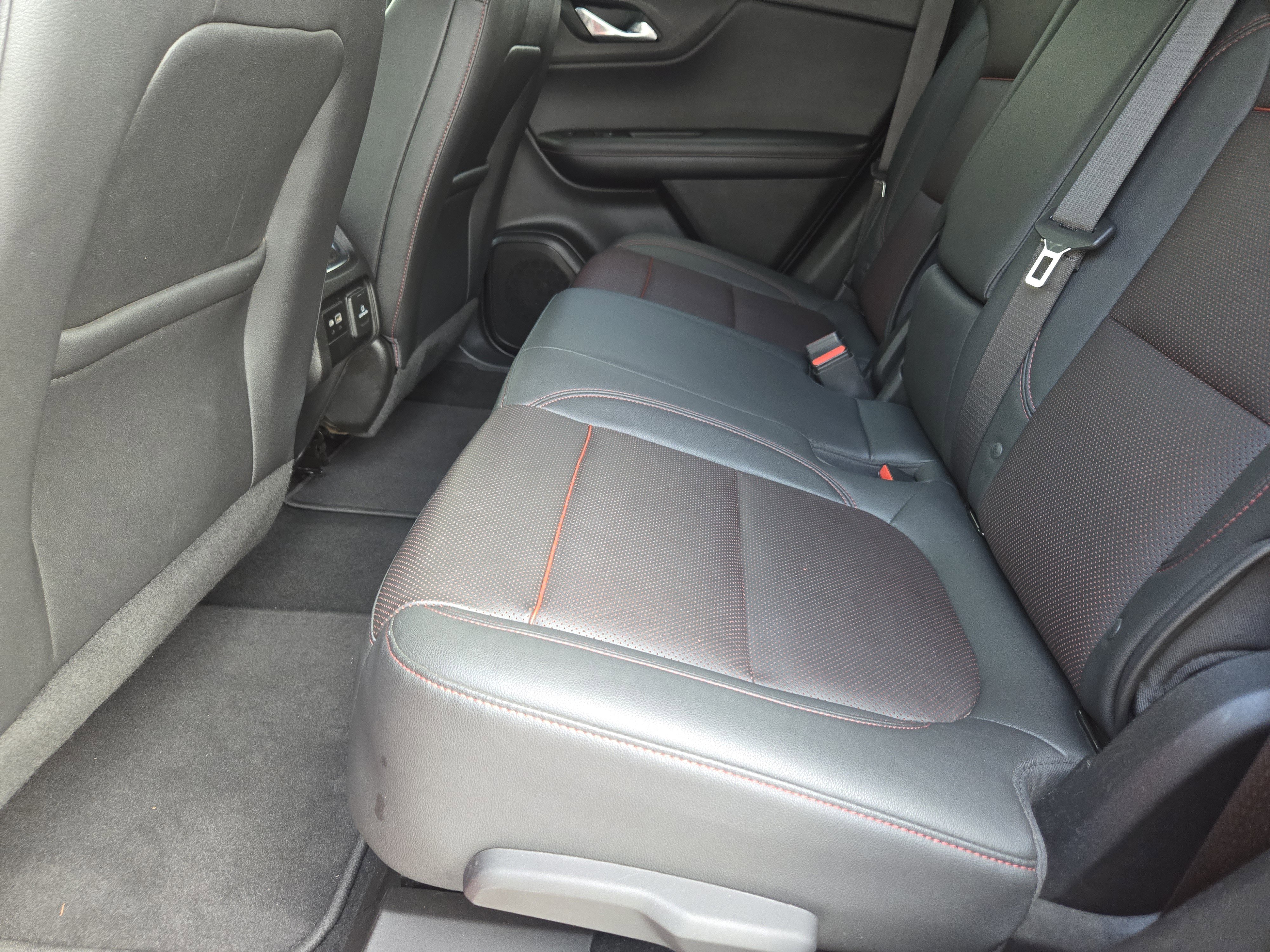 Used 2021 Chevrolet Blazer RS w/ Enhanced Convenience Package image 33