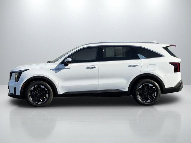 Certified 2025 Kia Sorento S image 4
