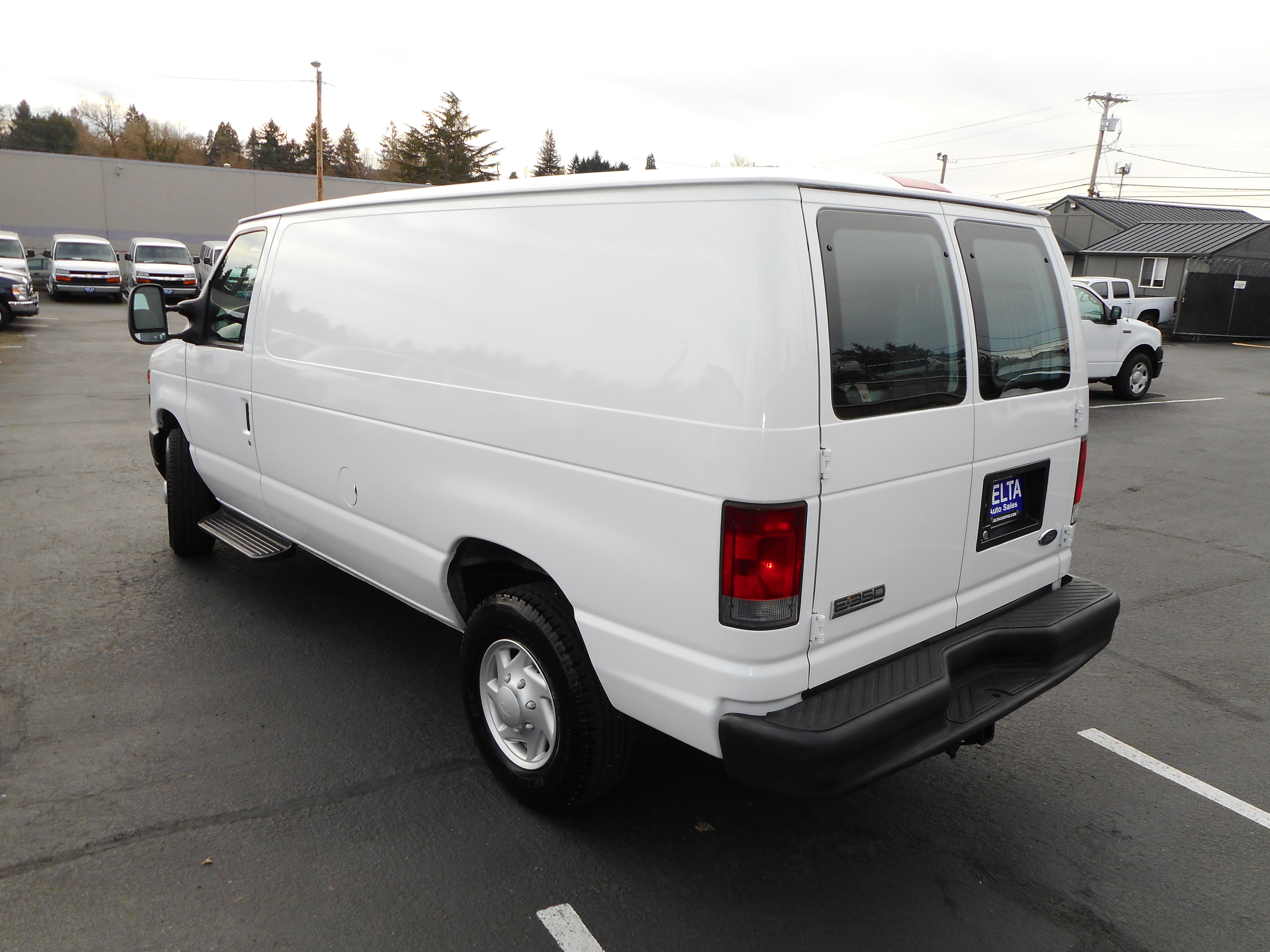 Used 2008 Ford E-350 and Econoline 350 Super Duty image 9
