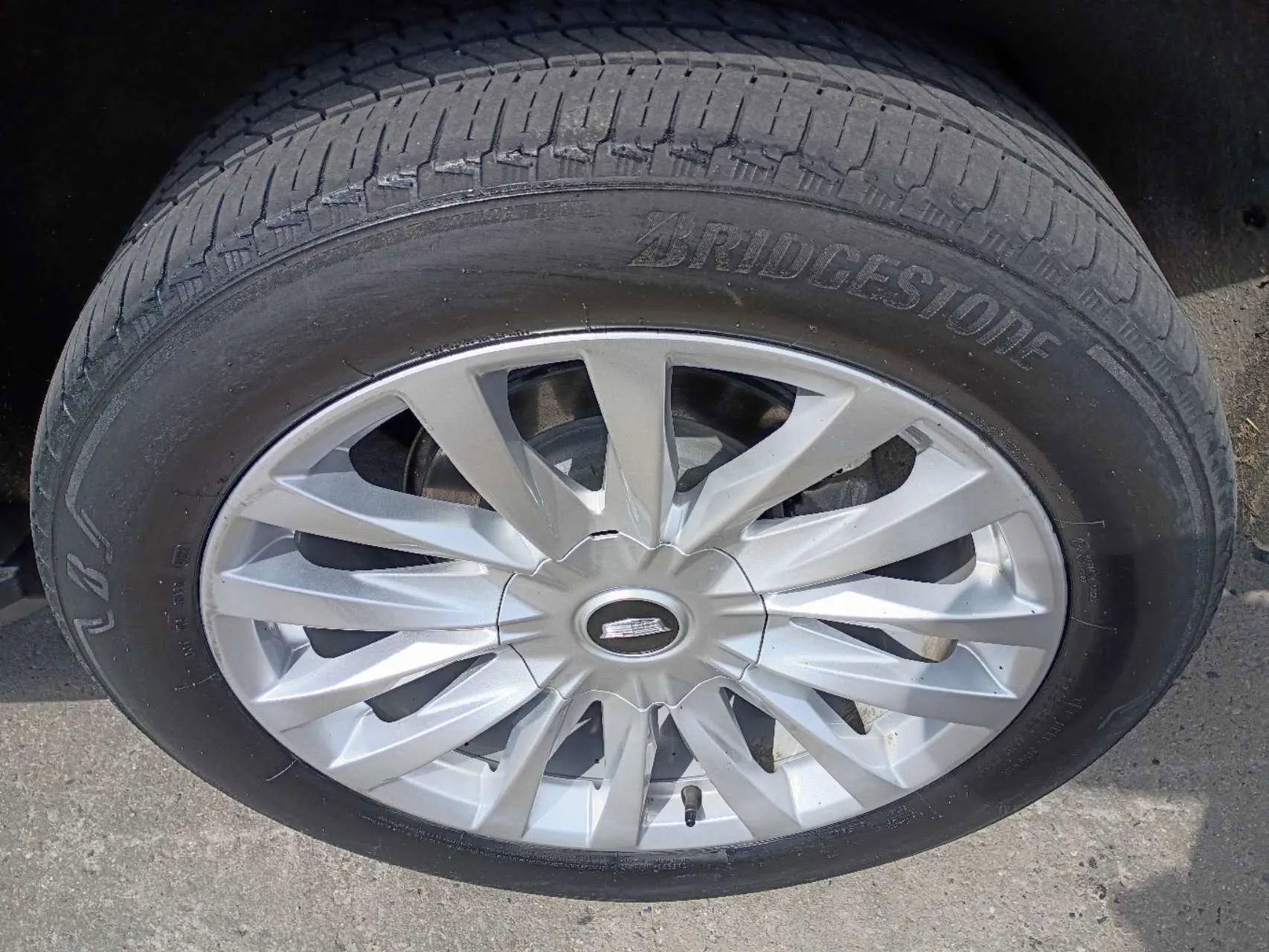 Used 2023 Cadillac Escalade ESV Luxury image 27