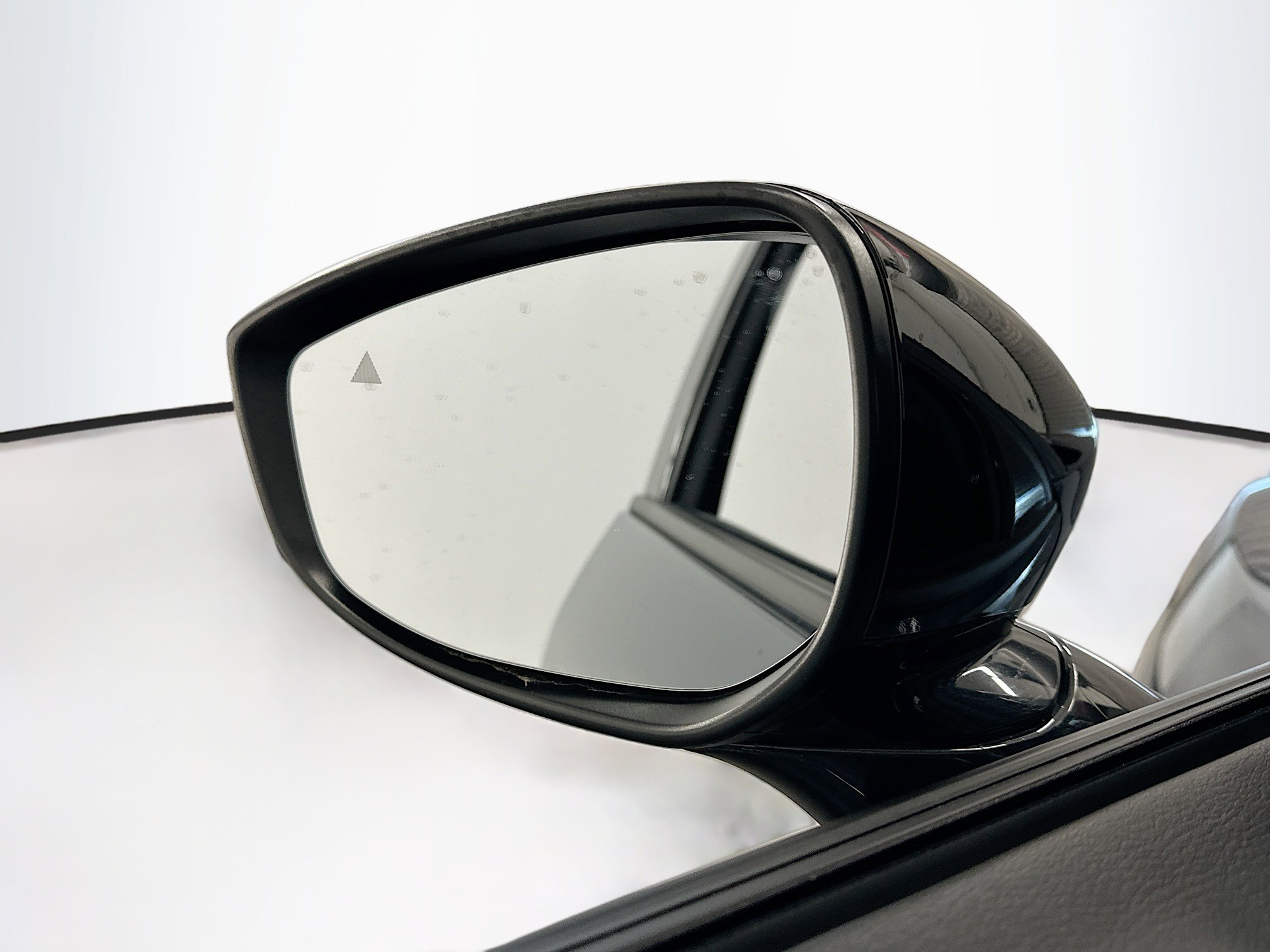 Used 2025 MAZDA CX-50 AWD 2.5 Hybrid w/ Premium Pkg image 16