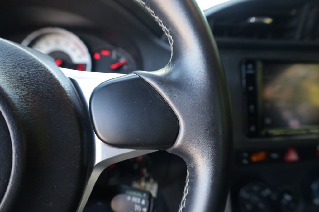 Used 2020 Toyota 86 image 19