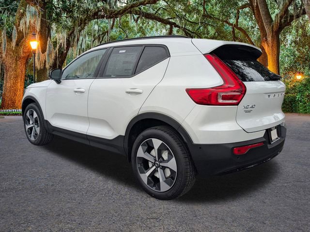 New 2026 Volvo XC40 B5 Plus w/ Protection Package Premier image 6