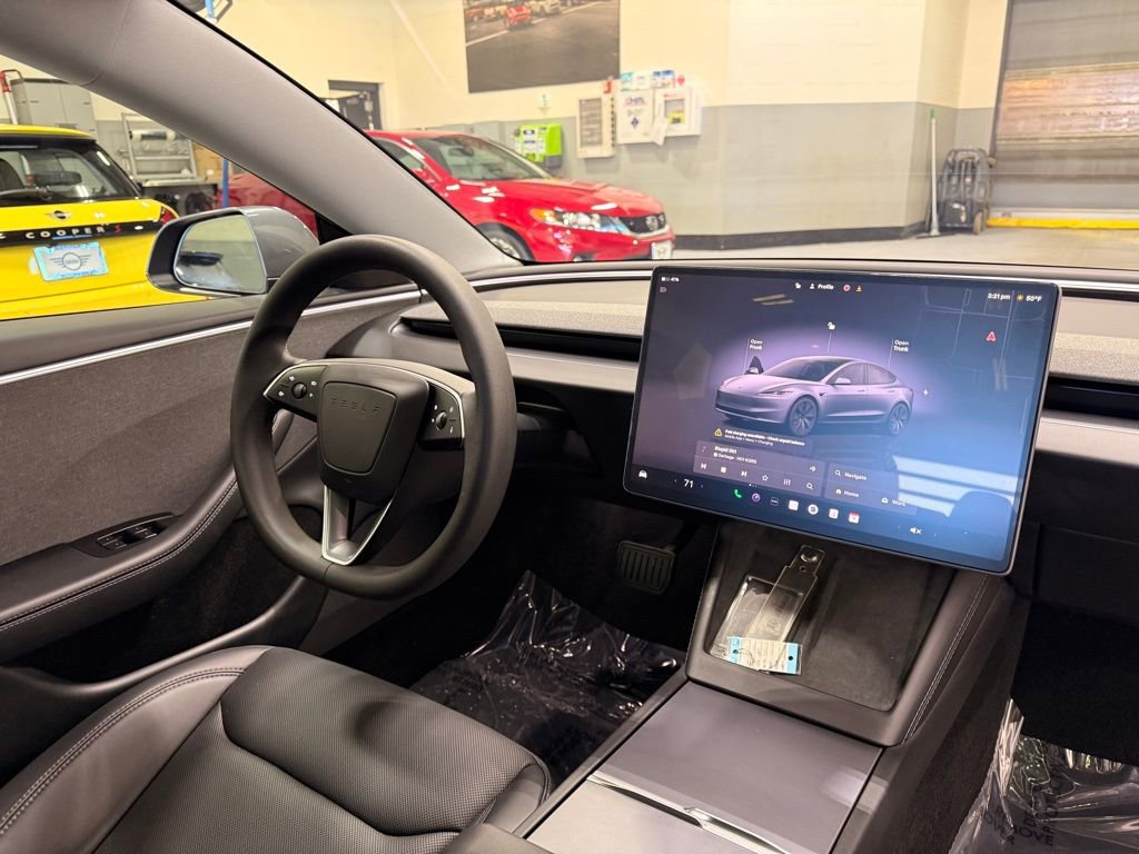 Used 2025 Tesla Model 3 Long Range image 28