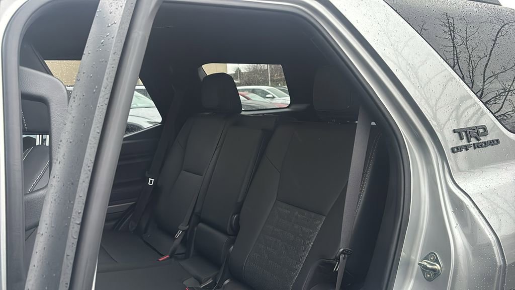 Used 2025 Toyota 4Runner TRD Off-Road Premium w/ Tow Technology Package image 26