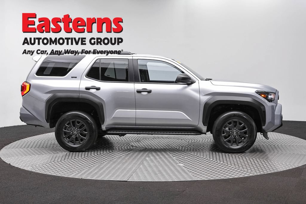 Used 2025 Toyota 4Runner SR5 AWD/4WD image 4