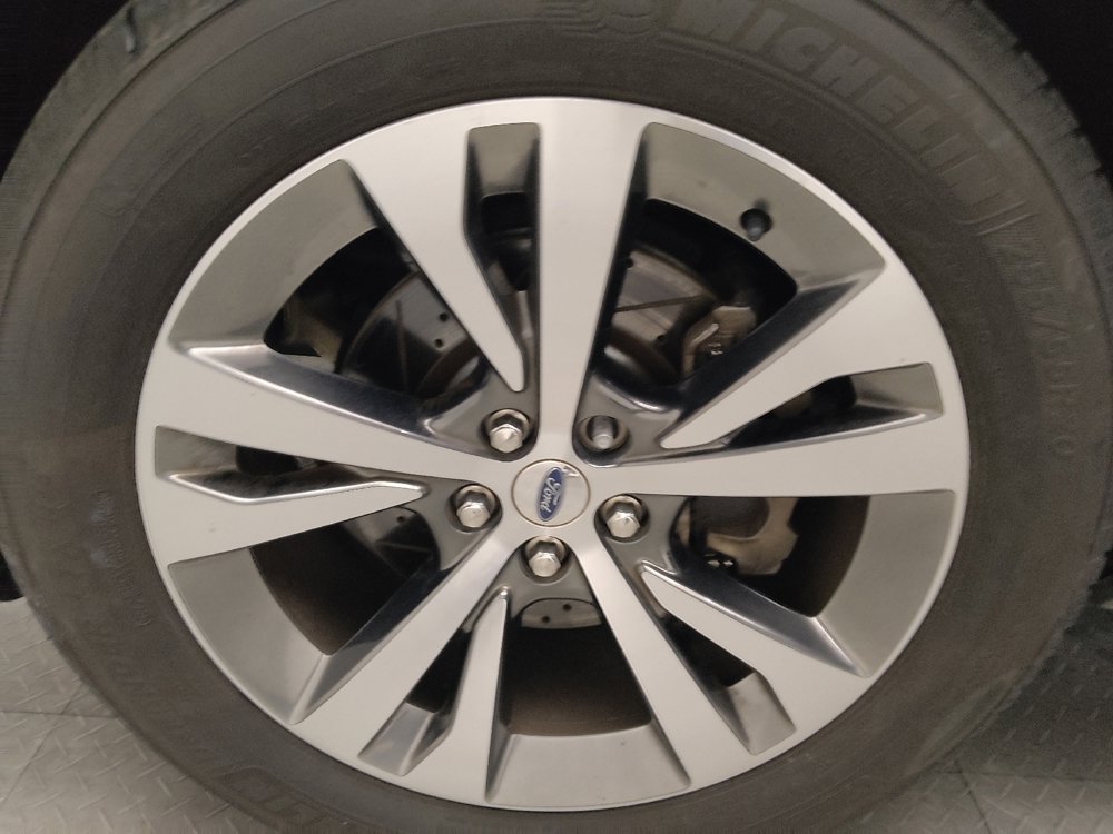 Used 2020 Ford Explorer Platinum image 31