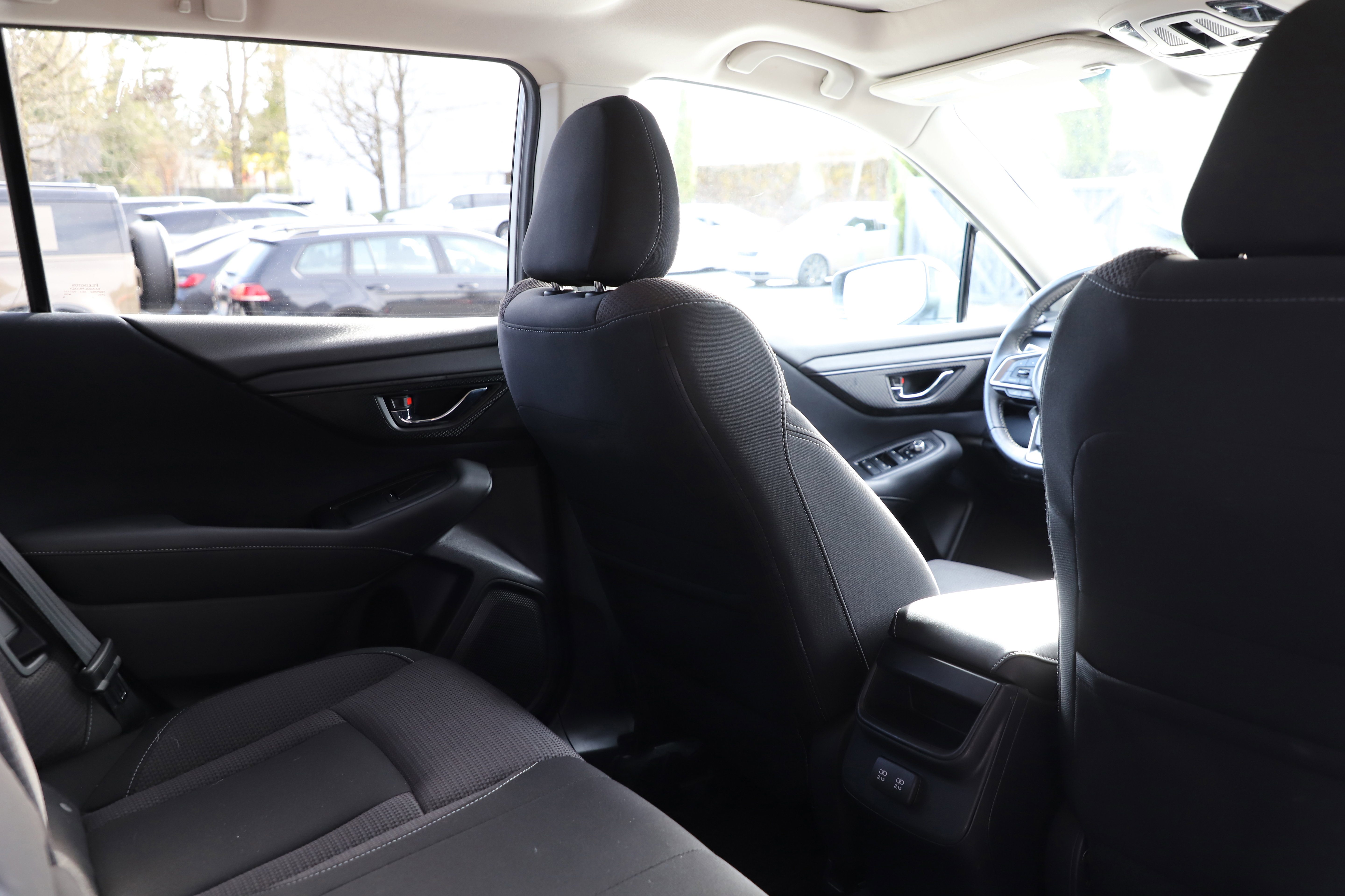 Used 2020 Subaru Outback Premium image 10