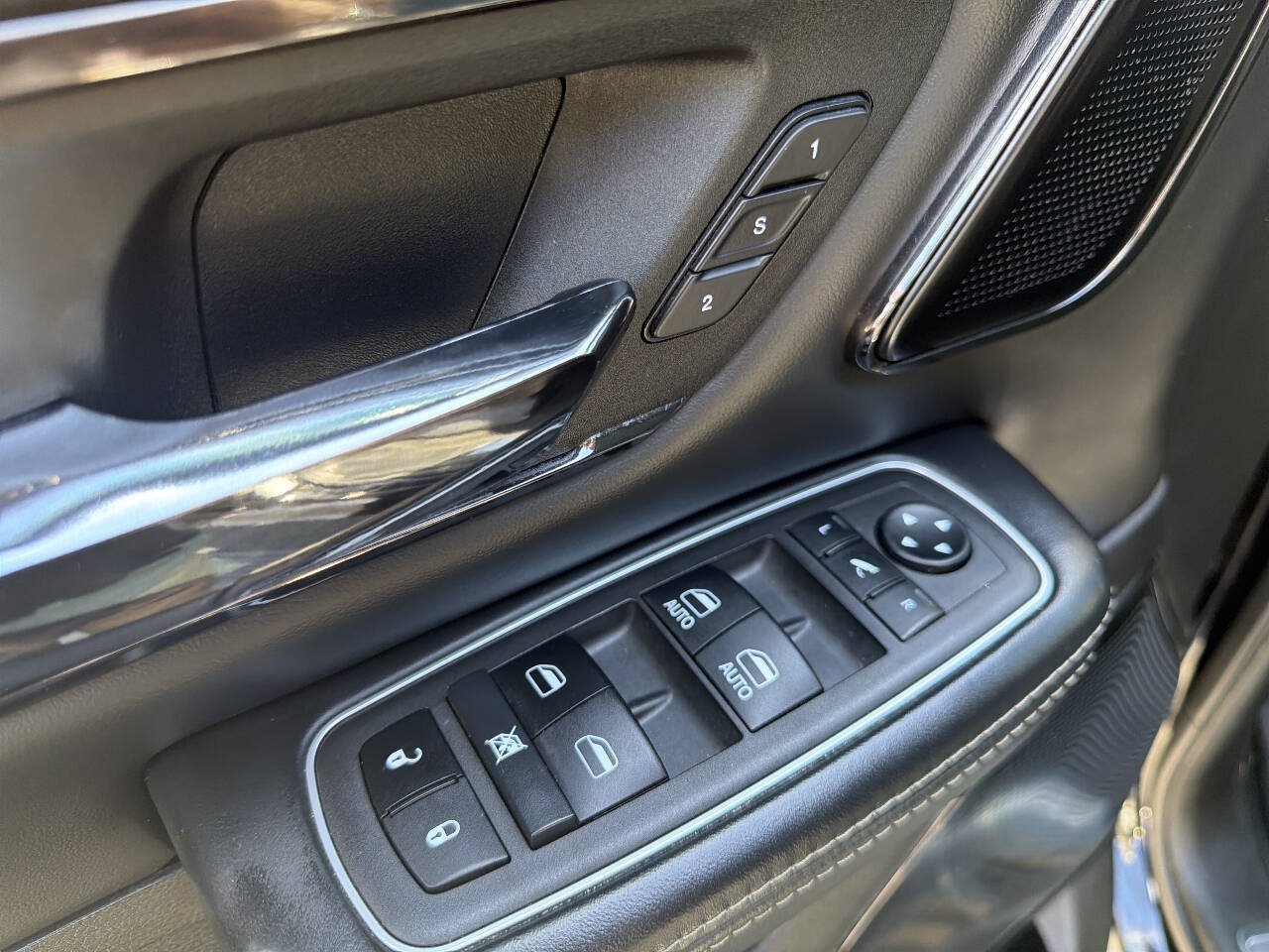 Used 2022 RAM 1500 Limited AWD/4WD image 36