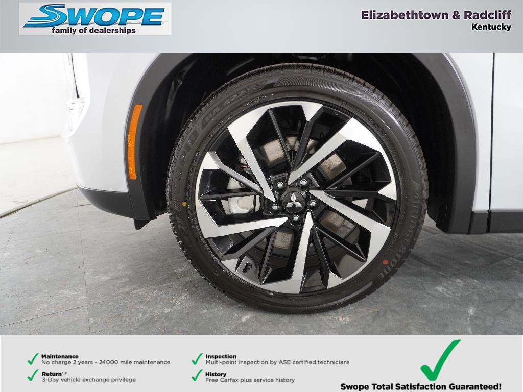 New 2025 Mitsubishi Outlander SE image 26