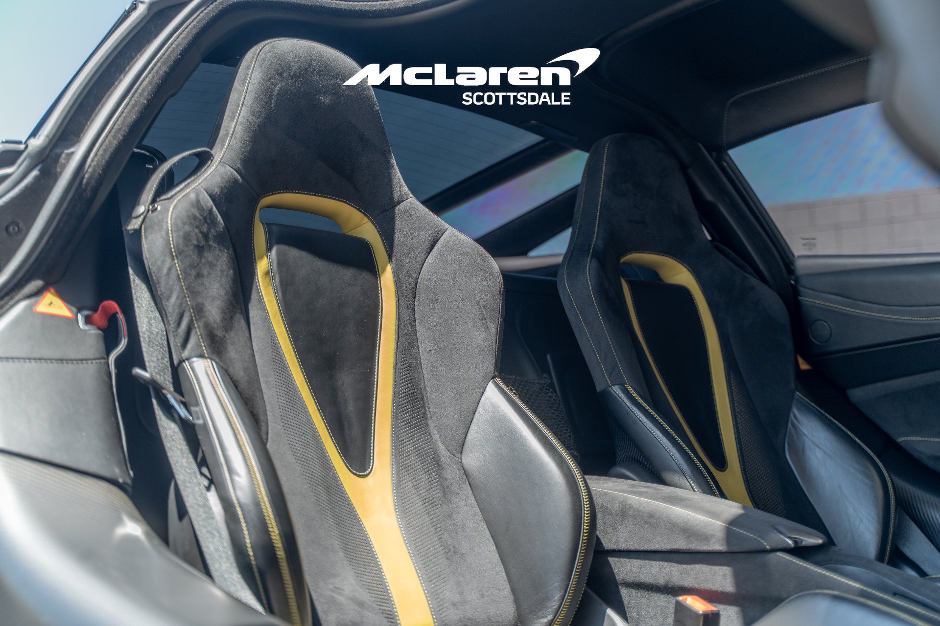 Used 2018 McLaren 720S Performance RWD image 12