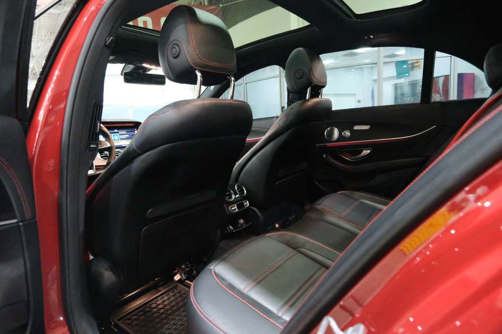 Used 2018 Mercedes-Benz E 43 AMG 4MATIC Sedan image 22