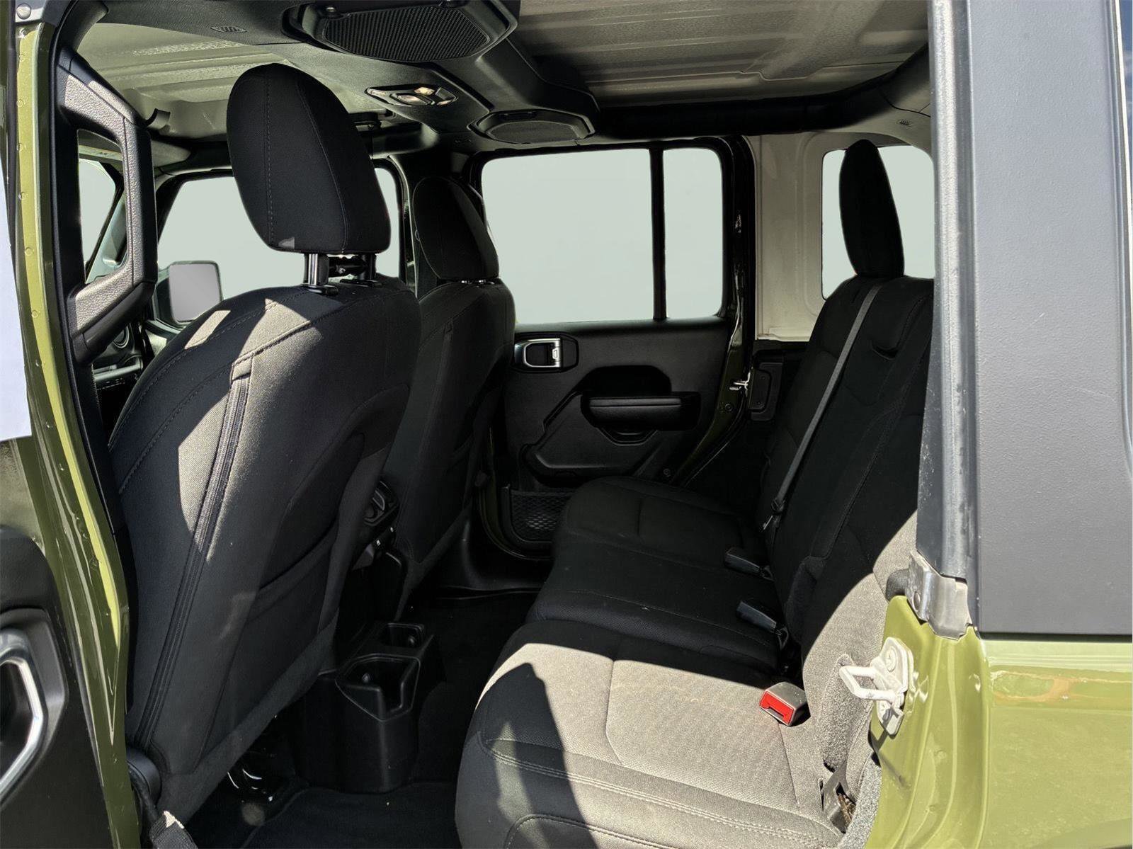 Used 2022 Jeep Wrangler Unlimited Sport image 13