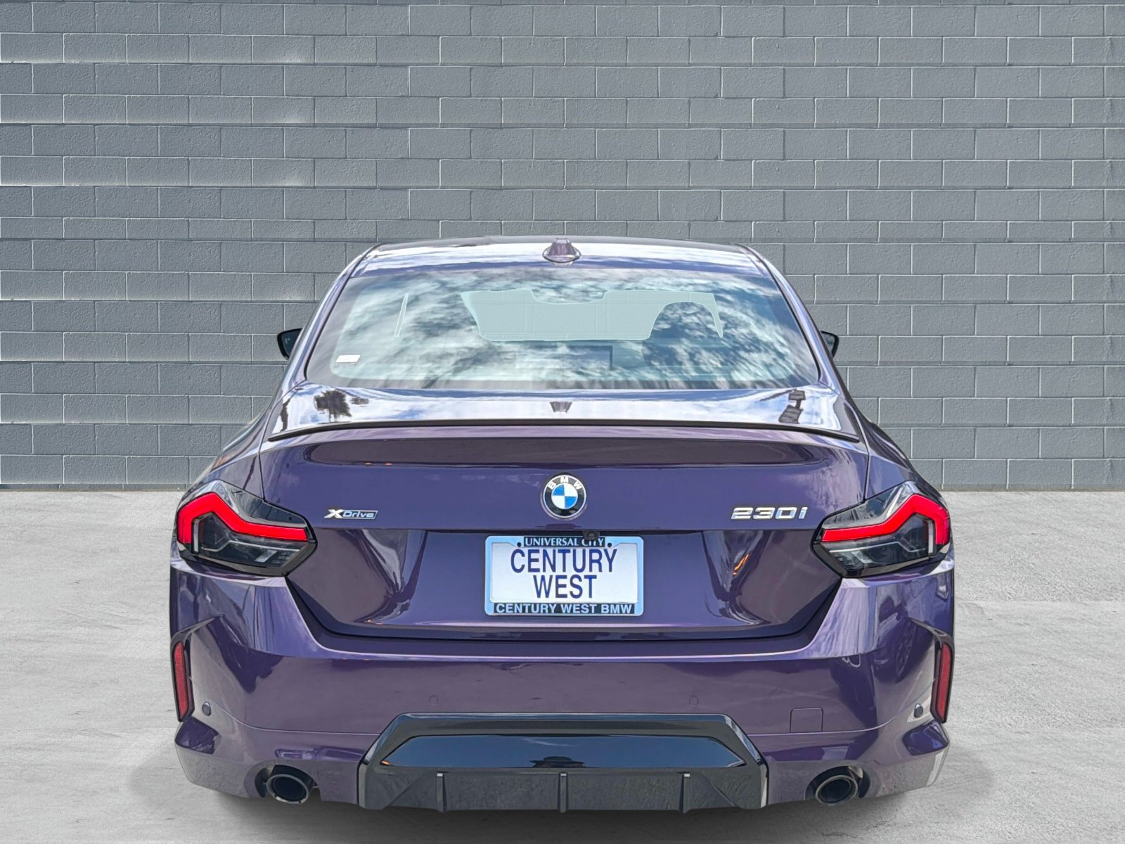 Used 2025 BMW 230i xDrive Coupe w/ M Sport Package AWD/4WD image 4