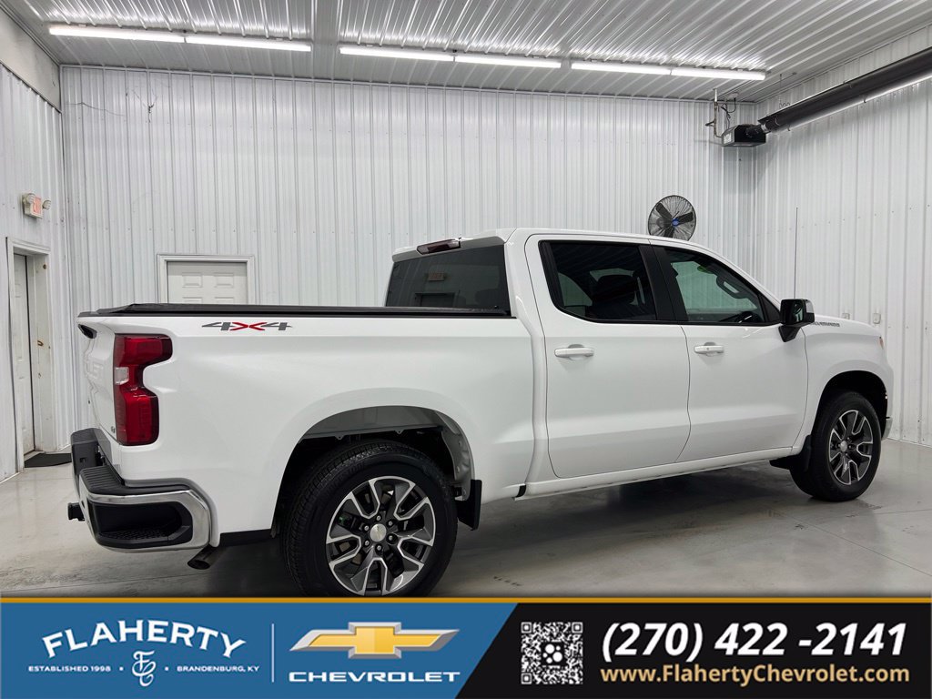 Used 2024 Chevrolet Silverado 1500 LT AWD/4WD image 2