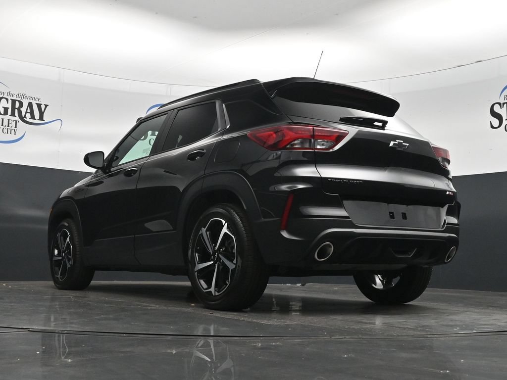Used 2023 Chevrolet TrailBlazer RS w/ Sun and Liftgate Package FWD image 30