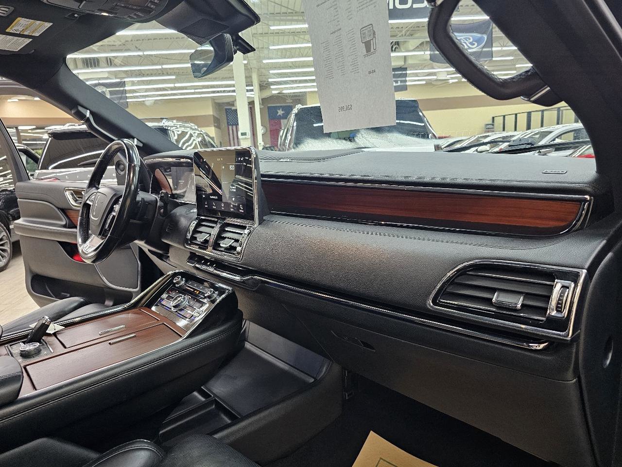Used 2021 Lincoln Navigator L Reserve RWD image 23