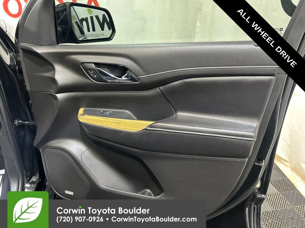 Used 2019 GMC Acadia Denali w/ Technology Package AWD/4WD image 10