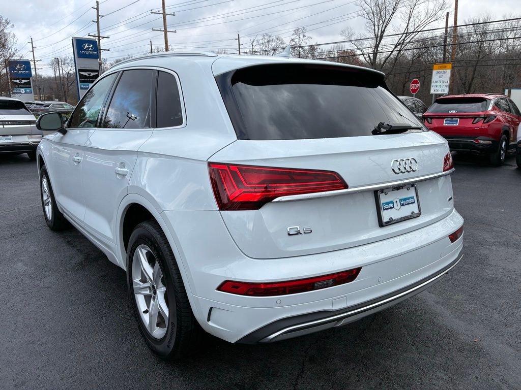 Used 2023 Audi Q5 2.0T Premium w/ Convenience Package image 5