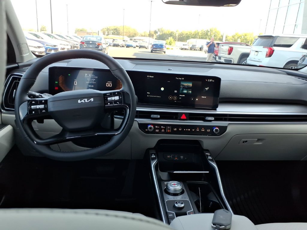 New 2026 Kia Sorento EX FWD image 12