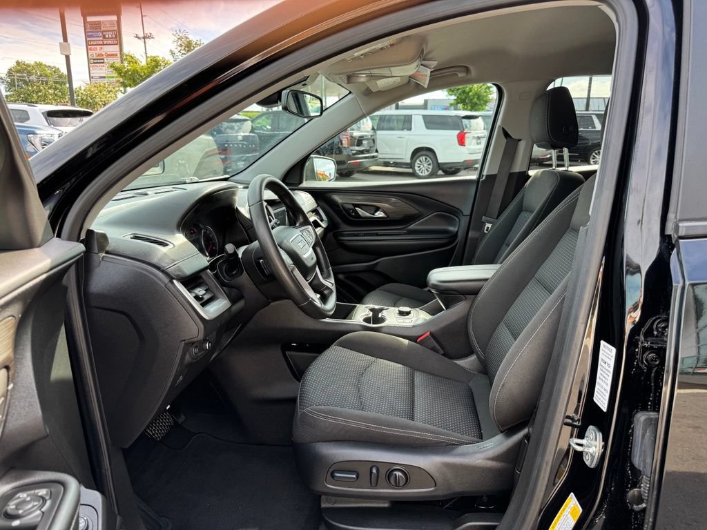 Used 2022 GMC Terrain SLE w/ Driver Convenience Package FWD image 12