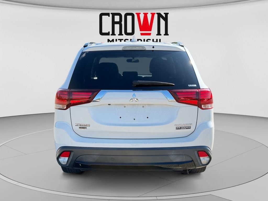 Used 2018 Mitsubishi Outlander LE AWD/4WD image 4