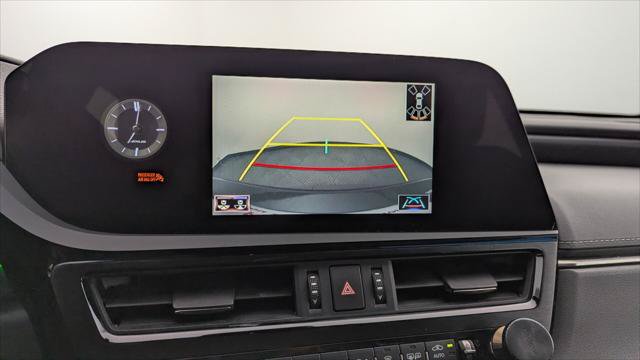 Used 2022 Lexus ES 250 w/ Premium Package AWD/4WD image 29