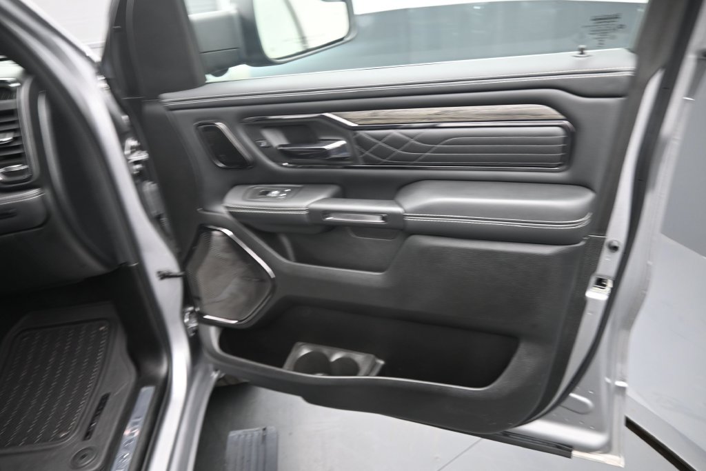 Used 2025 RAM 1500 Limited w/ Body Color Bumper Group AWD/4WD image 23