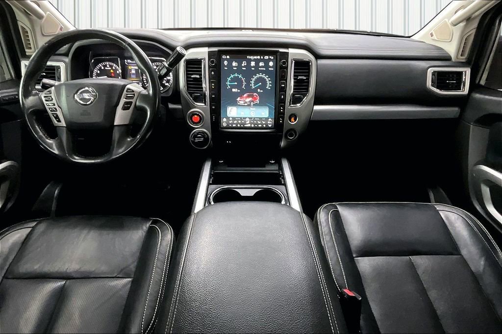 Used 2018 Nissan Titan PRO-4X w/ Pro-4x Convenience Package image 8